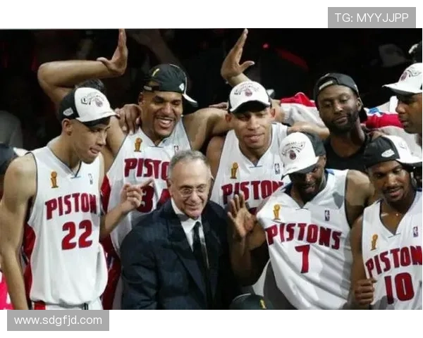 太阳主帅:力求季后赛阵容早日磨合 太阳主帅:力求季后赛阵容早日磨合